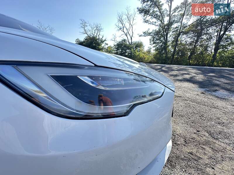 Лифтбек Tesla Model S 2016 в Черкассах фото 63 Лифтбек Tesla Model S 2016 в Черкассах