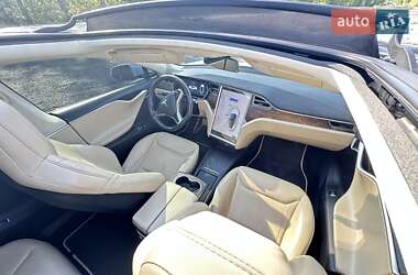 Лифтбек Tesla Model S 2016 в Черкассах
