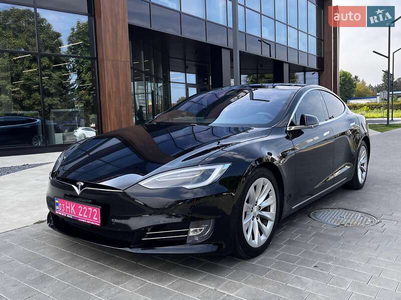Tesla Model S 2016