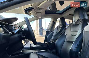 Лифтбек Tesla Model S 2016 в 