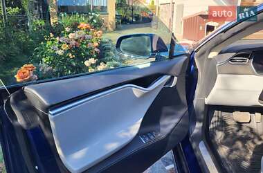 Ліфтбек Tesla Model S 2016 в 