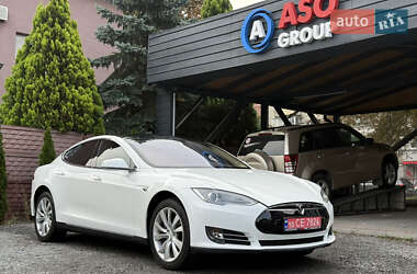 Лифтбек Tesla Model S 2013 в Львове