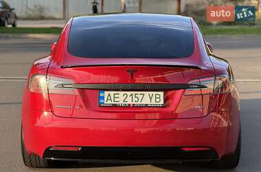 Лифтбек Tesla Model S 2017 в 