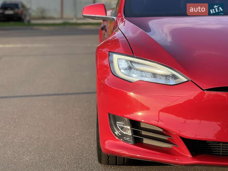 Лифтбек Tesla Model S 2017 в Днепре фото 9 Лифтбек Tesla Model S 2017 в Днепре