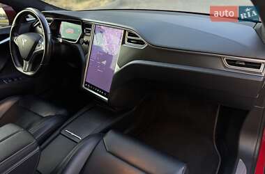 Лифтбек Tesla Model S 2017 в 