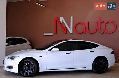 Лифтбек Tesla Model S 2016 в Одессе