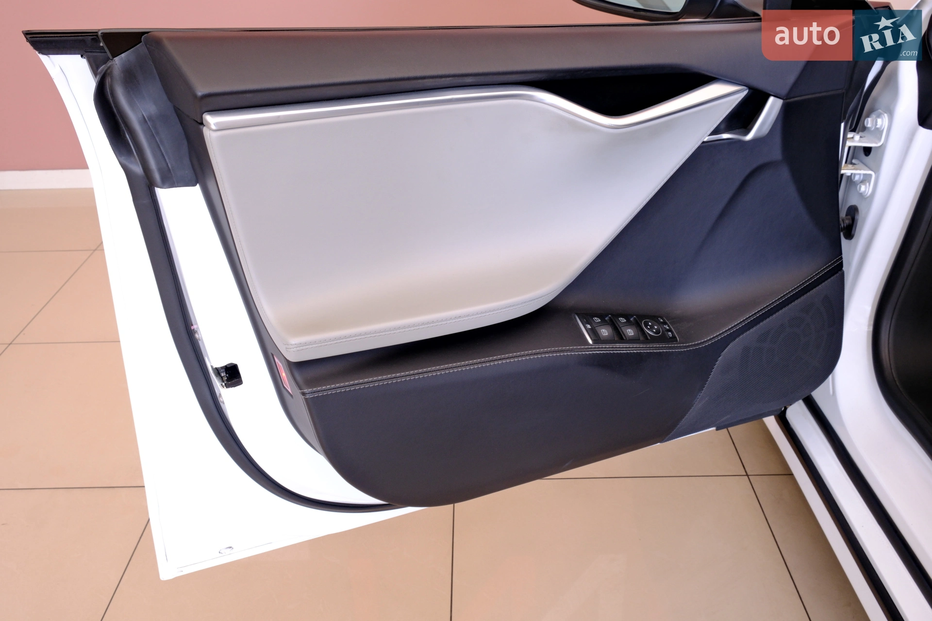 2016 Tesla Model S - мініатюра 41