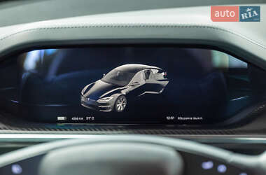 Лифтбек Tesla Model S 2021 в Коломые
