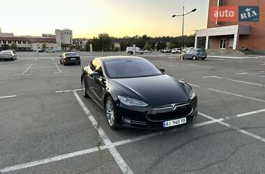 Лифтбек Tesla Model S 2013 в 