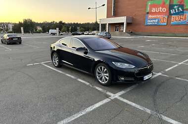 Лифтбек Tesla Model S 2013 в 