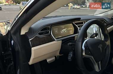 Лифтбек Tesla Model S 2013 в 