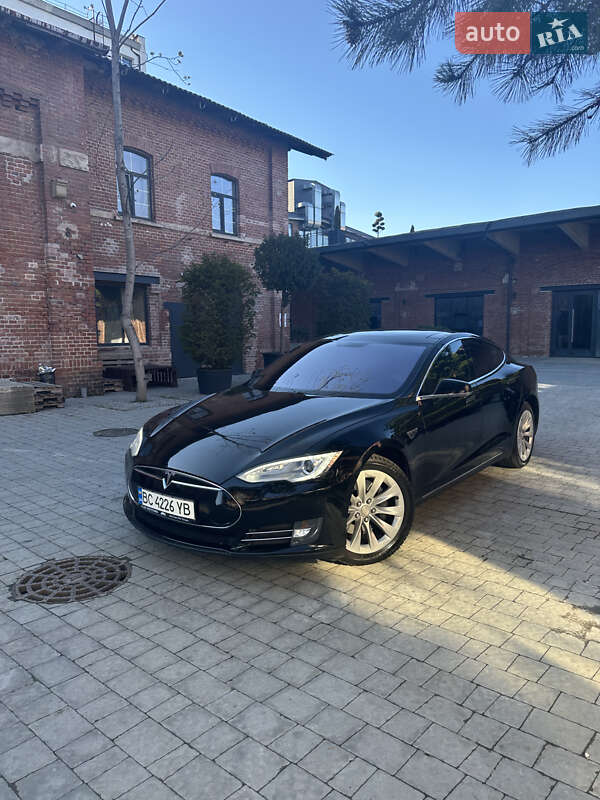 Лифтбек Tesla Model S 2013 в Львове фото 2 Лифтбек Tesla Model S 2013 в Львове