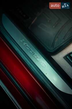 Лифтбек Tesla Model S 2017 в 