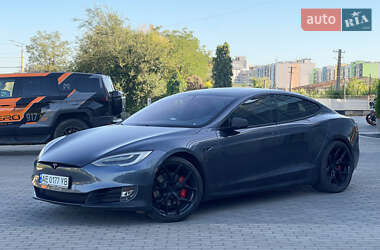 Лифтбек Tesla Model S 2019 в Днепре