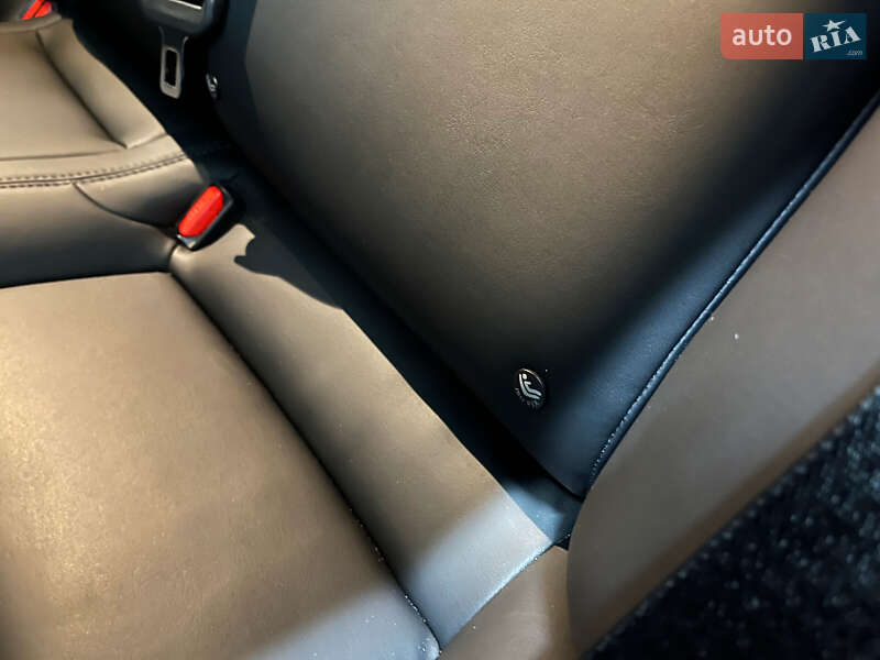 Лифтбек Tesla Model S 2020 в Луцке