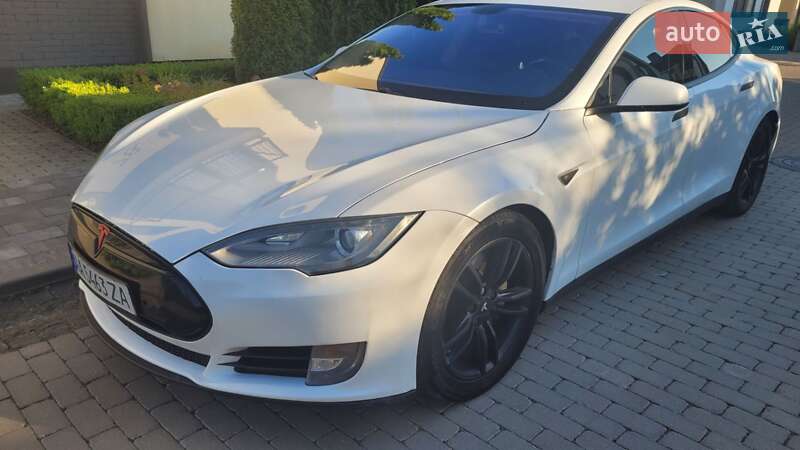 Ліфтбек Tesla Model S 2013 в Києві фото 6 Ліфтбек Tesla Model S 2013 в Києві