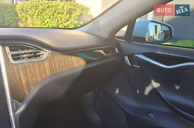 Ліфтбек Tesla Model S 2013 в 
