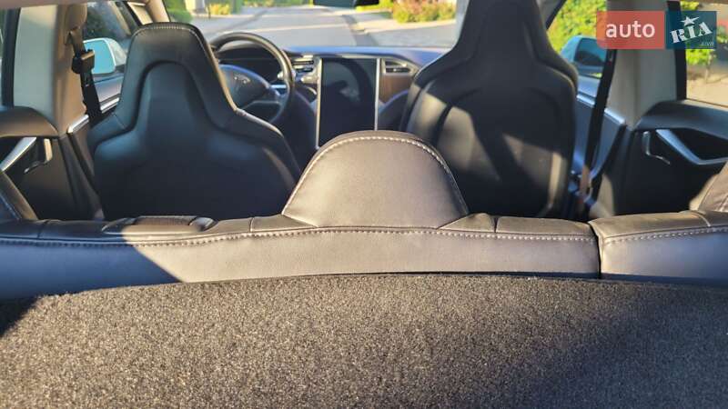 Ліфтбек Tesla Model S 2013 в Києві фото 15 Ліфтбек Tesla Model S 2013 в Києві