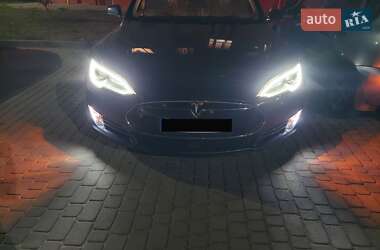 Лифтбек Tesla Model S 2014 в Тернополе