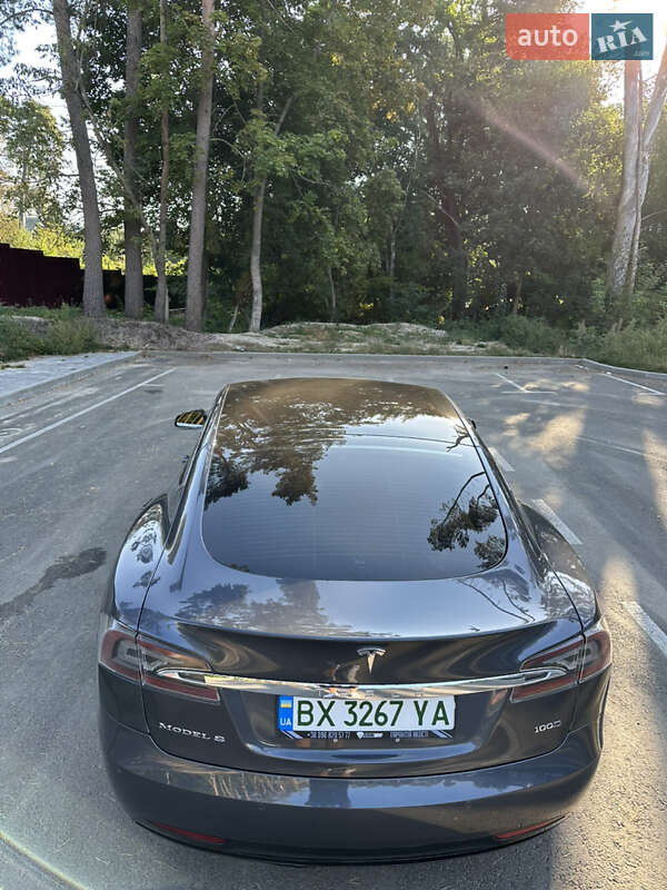 Лифтбек Tesla Model S 2018 в Житомире
