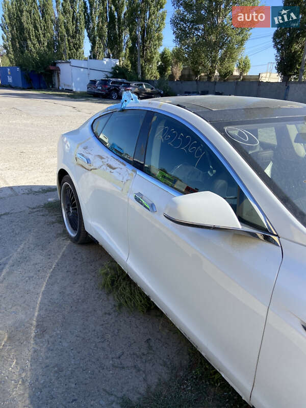 Ліфтбек Tesla Model S 2014 в Великодолинському фото 7 Ліфтбек Tesla Model S 2014 в Великодолинському