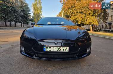Ліфтбек Tesla Model S 2015 в 
