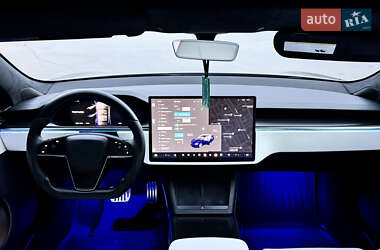Ліфтбек Tesla Model S 2021 в 