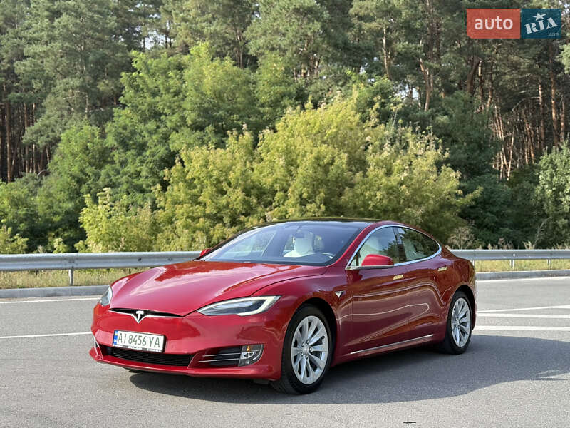 Ліфтбек Tesla Model S 2017 в Броварах