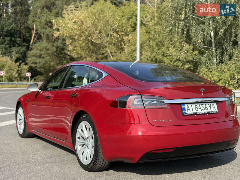 Ліфтбек Tesla Model S 2017 в Броварах