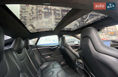 Ліфтбек Tesla Model S 2015 в 