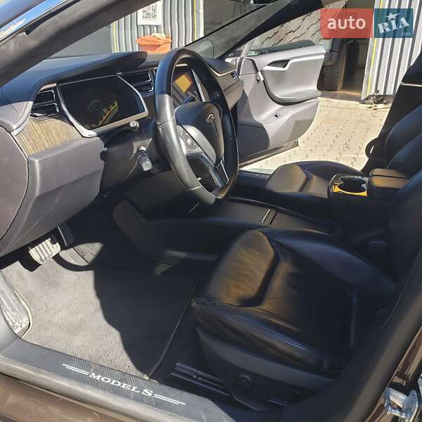 Ліфтбек Tesla Model S 2013 в Києві