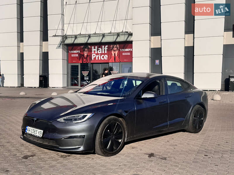 Tesla Model S 2018