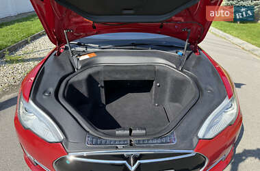 Лифтбек Tesla Model S 2013 в Ивано-Франковске