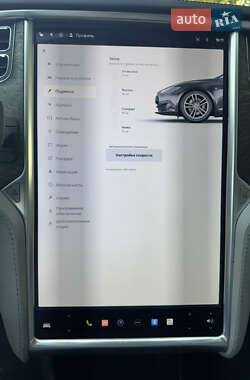 Лифтбек Tesla Model S 2013 в 