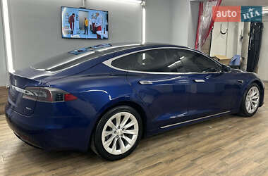 Ліфтбек Tesla Model S 2017 в 