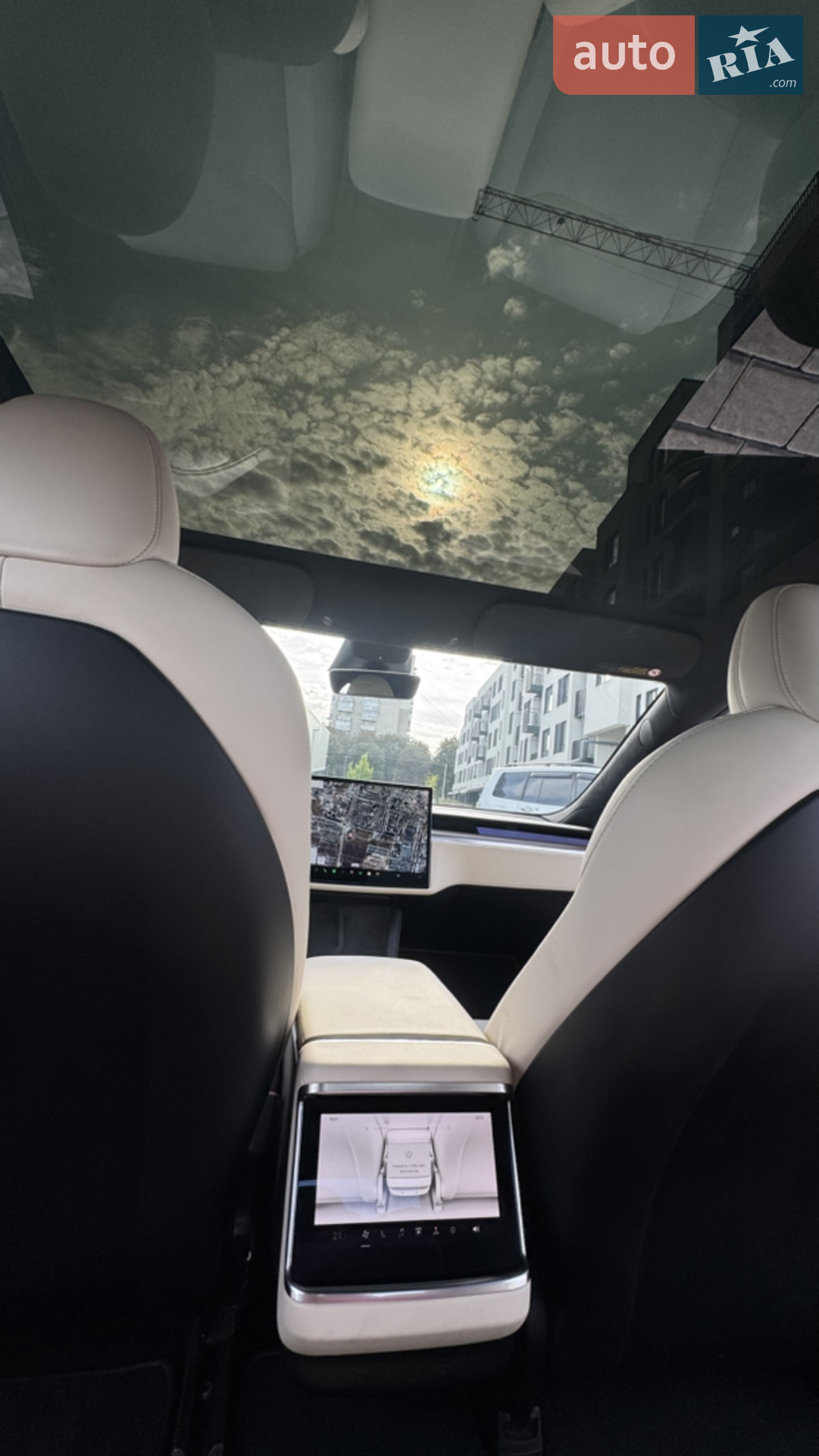 2021 Tesla Model S - мініатюра 12