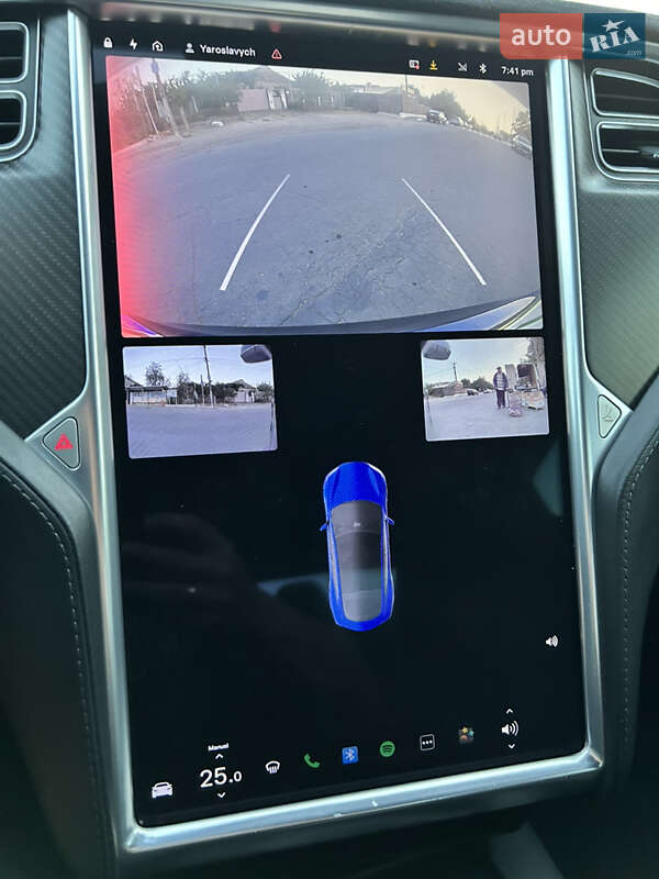 Ліфтбек Tesla Model S 2016 в Одесі