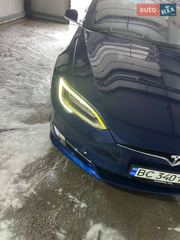 Ліфтбек Tesla Model S 2018 в Шептицькому