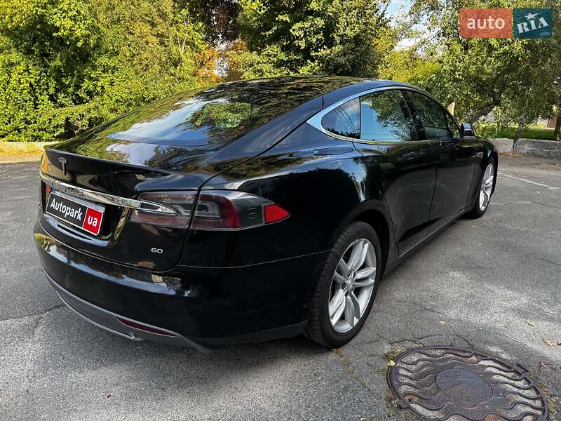 Ліфтбек Tesla Model S 2014 в Києві фото 7 Ліфтбек Tesla Model S 2014 в Києві