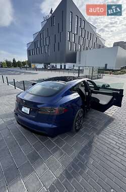 Ліфтбек Tesla Model S 2021 в 