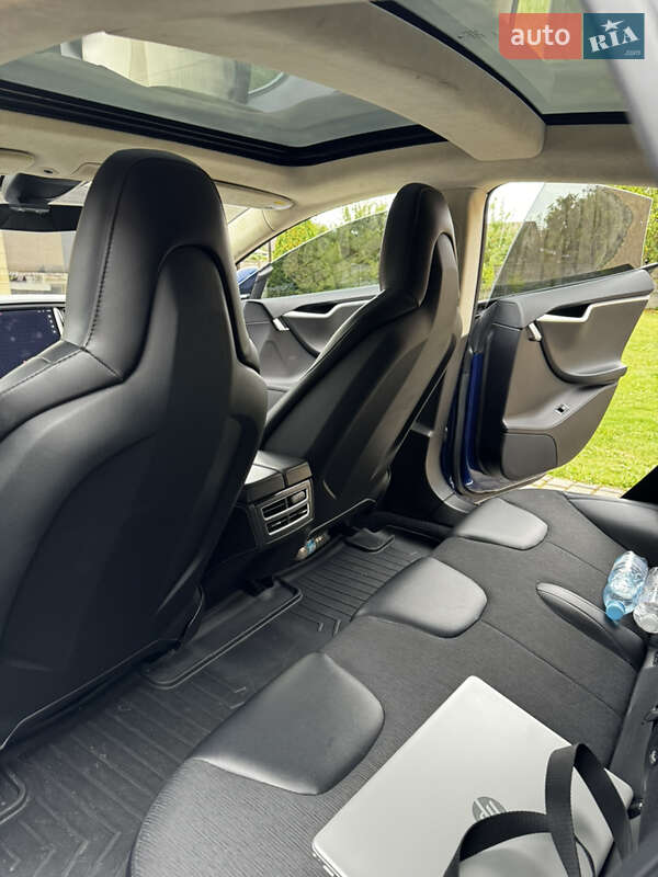 Лифтбек Tesla Model S 2016 в Львове фото 10 Лифтбек Tesla Model S 2016 в Львове