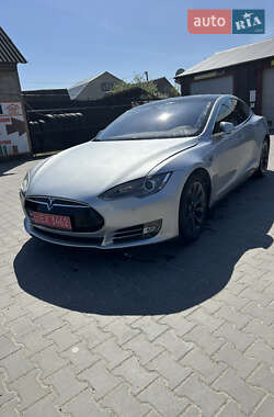 Лифтбек Tesla Model S 2016 в Владимире