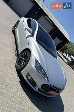 Лифтбек Tesla Model S 2016 в Владимире