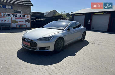 Лифтбек Tesla Model S 2016 в Владимире