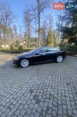 Ліфтбек Tesla Model S 2017 в Ірпені