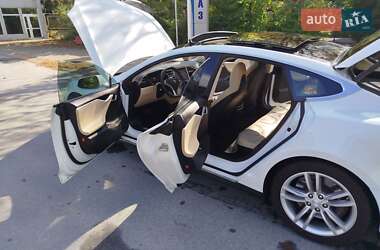 Ліфтбек Tesla Model S 2015 в 