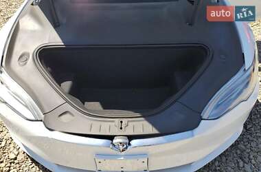 Лифтбек Tesla Model S 2020 в 
