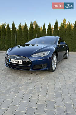 Ліфтбек Tesla Model S 2015 в 