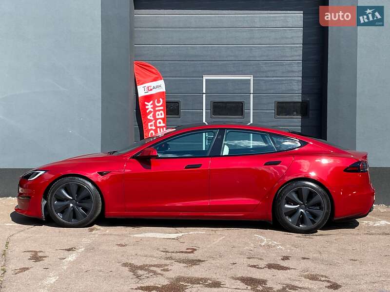 Лифтбек Tesla Model S 2022 в Киеве