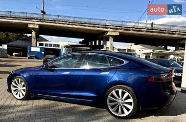 Лифтбек Tesla Model S 2017 в Ивано-Франковске